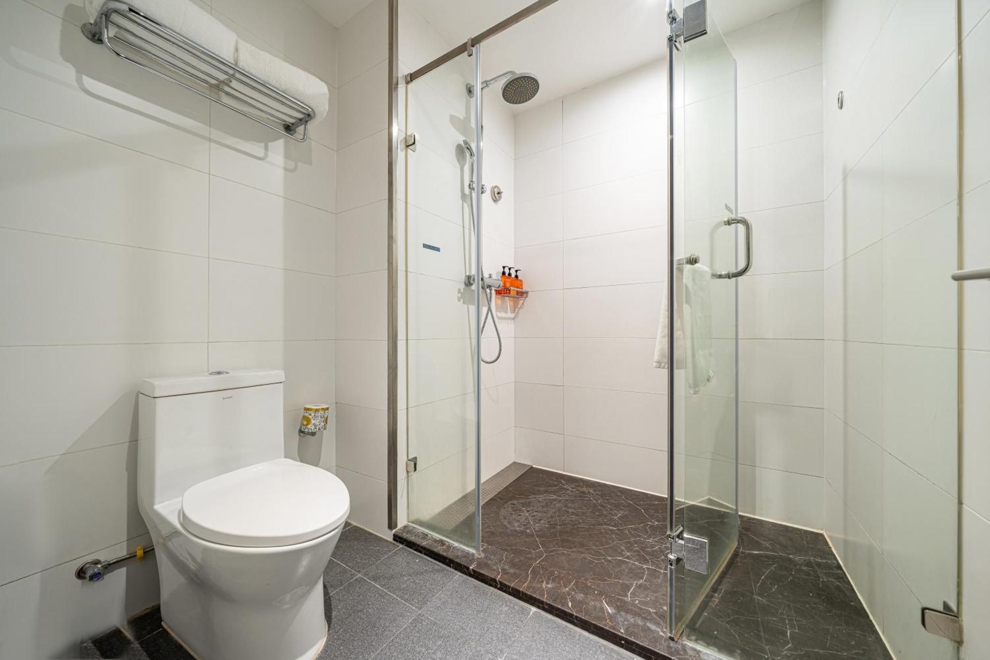 Orange Hongqiao: Airport Shuttle Service Hotel Shanghai