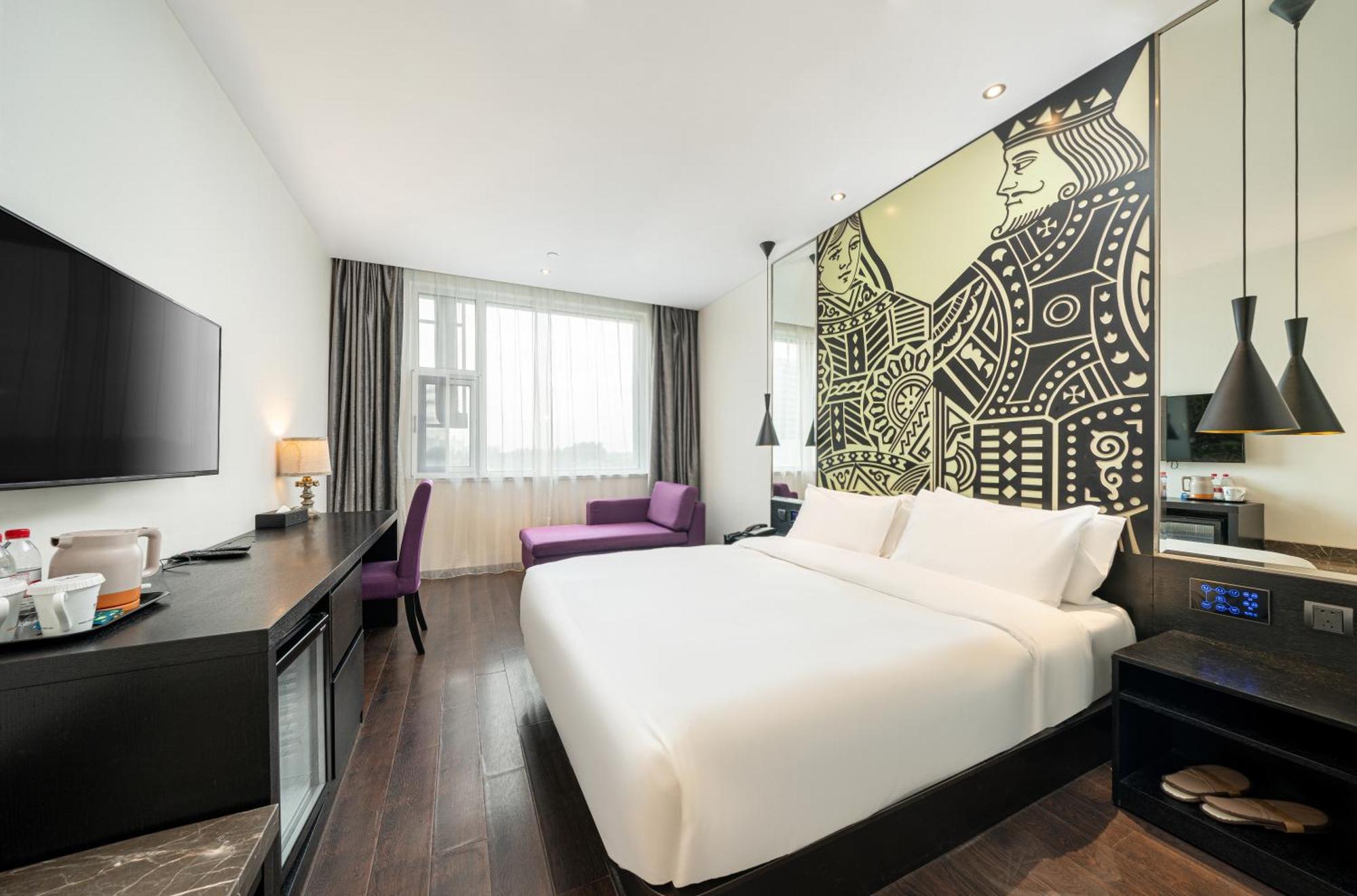 Orange Hongqiao: Airport Shuttle Service 4*